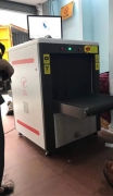 　違禁物品貼身都會被檢出來，太高科技了